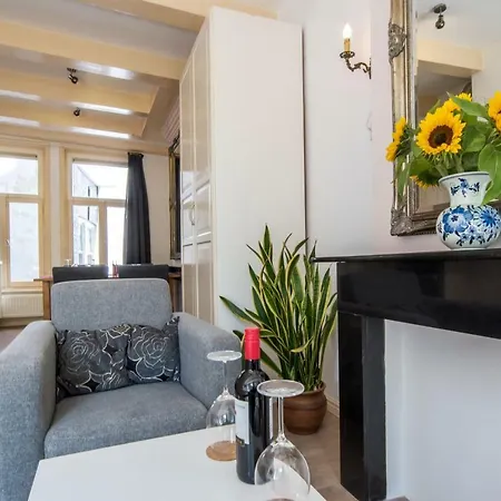 The Blue Stairs Bed & Breakfast Amsterdam