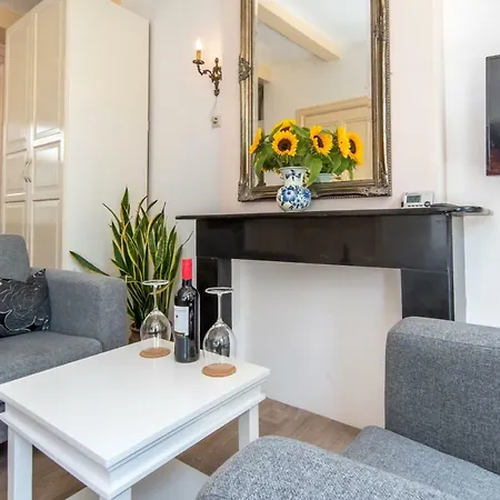 The Blue Stairs Bed & Breakfast Amsterdam