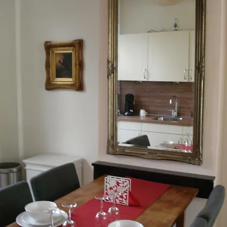 בית הארחה The Blue Stairs